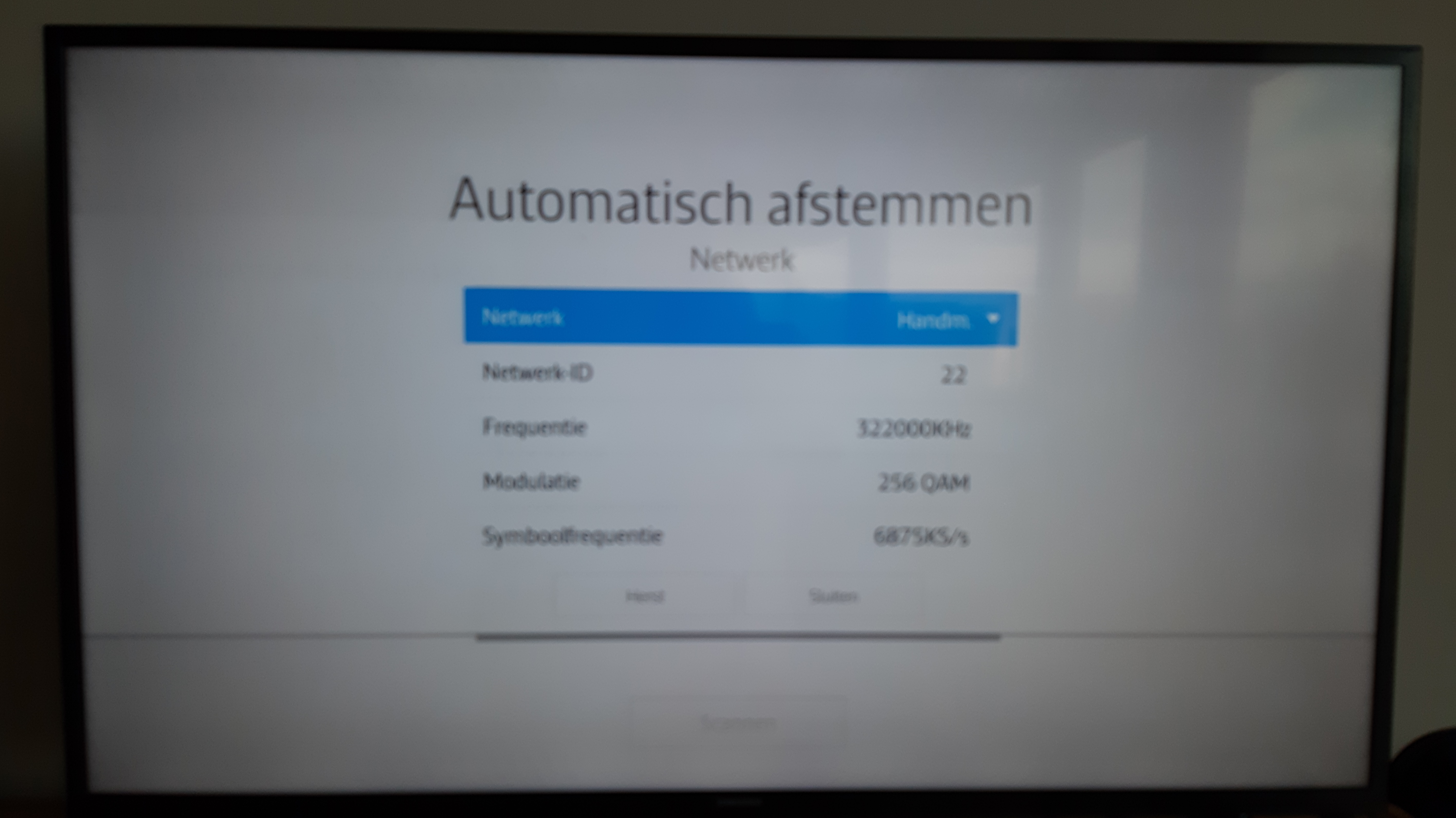 Opgelost Tv geeft zwart scherm met melding zwak of geen signaal De Netweters