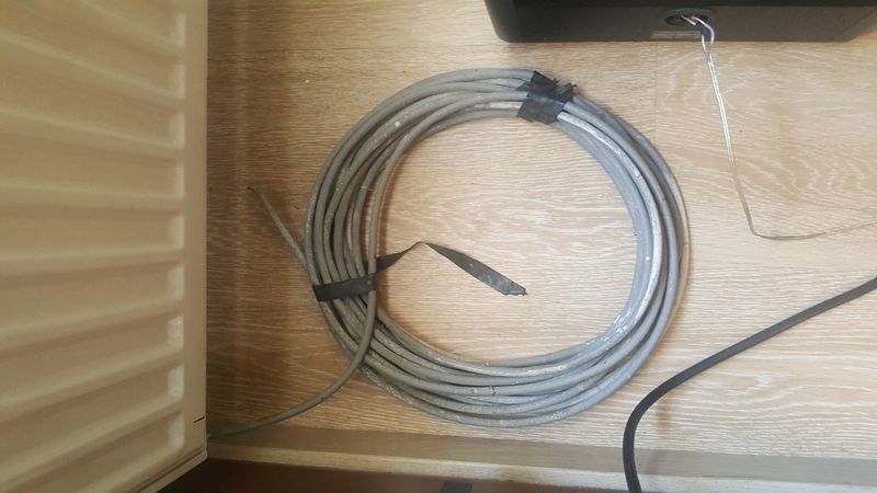 Vanhoutte - kabel binnen.jpg